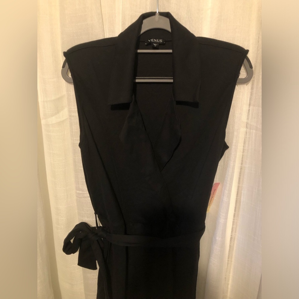 VENUS Black collared Tie-Waist Jumpsuit NWT SIZE MEDIUM - Picture 3 of 13
